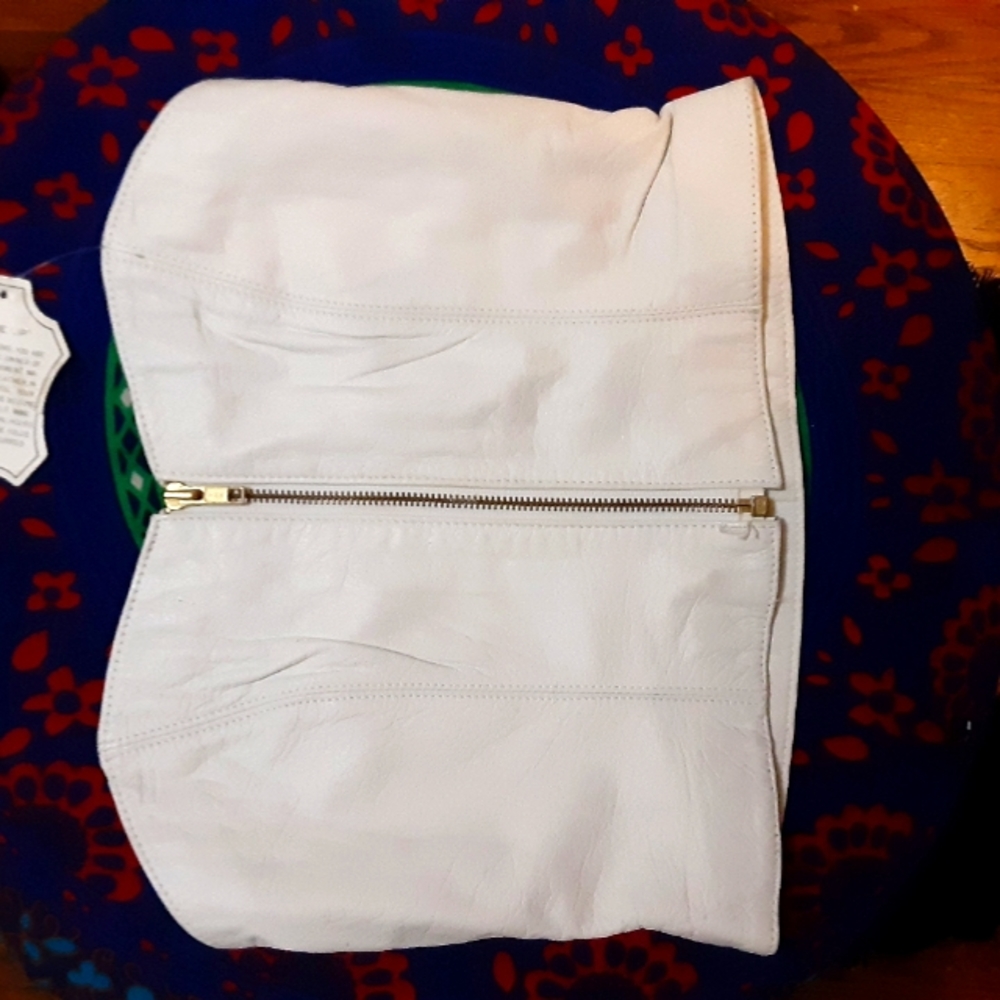 100% leather zip up corset